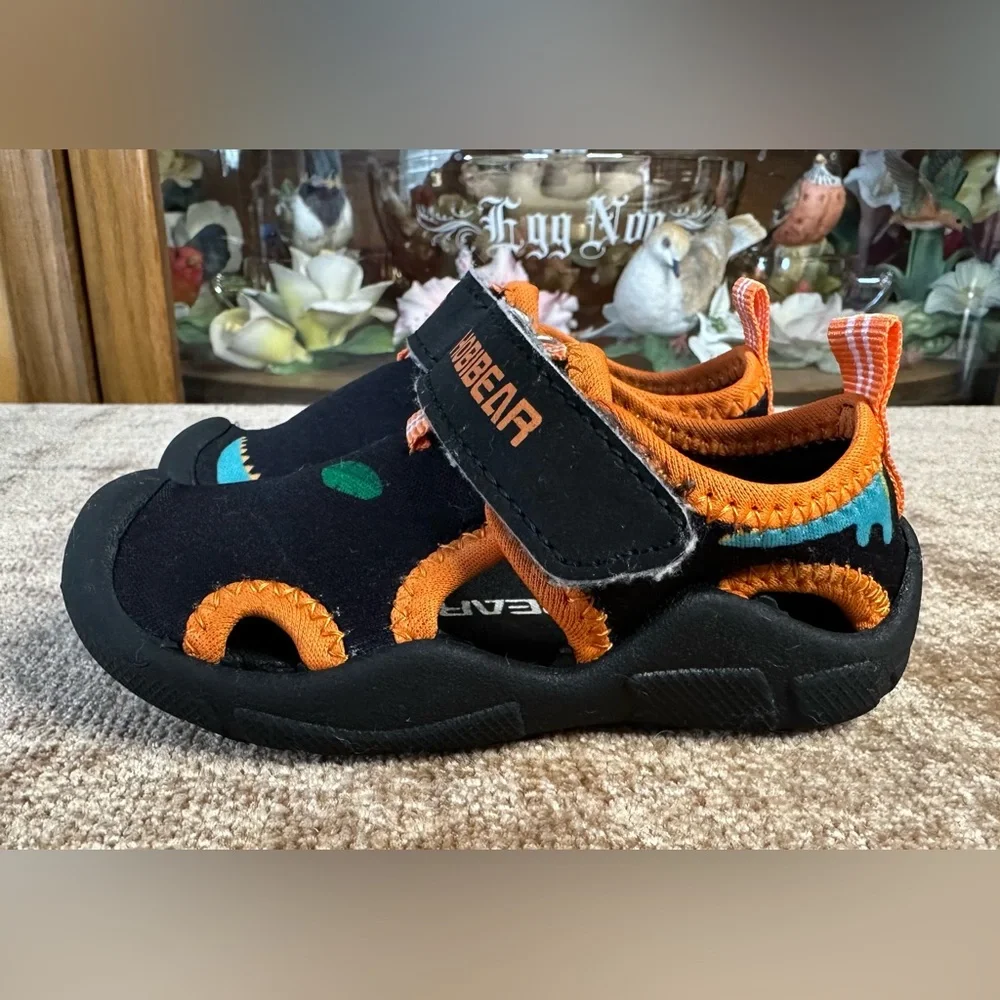 Hobibear Dinosaur Sandals/ Water Shoes Size 5 US